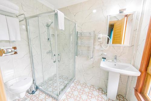 Superior Triple Room image 1