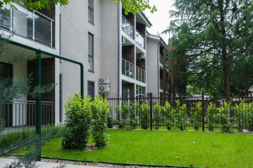 Rosemarine RED APARTMENTS - image 9