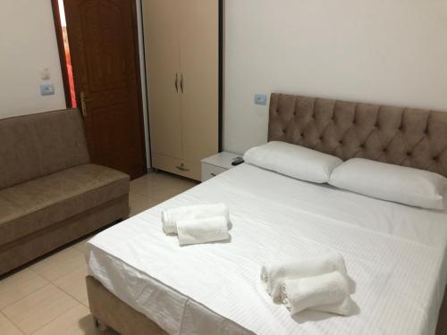 Elton Tafa guesthouse - image 4