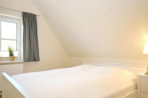Apartment with Sea View image 7