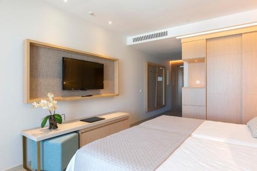 Hipotels Barrosa Park - image 10