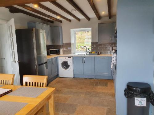 Sea Otter Cottage - image 11