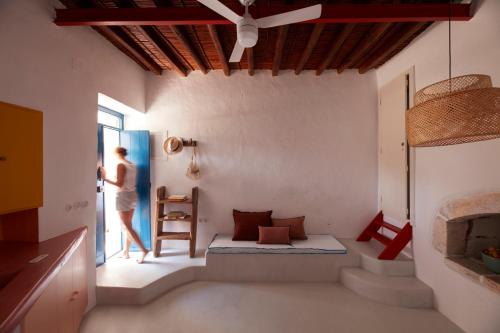 Kimolos View - Paralia Alogomandra