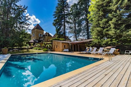 Villa avec piscine sur le domaine d'un château - Accommodation - Carsac-Aillac