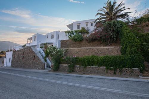 Prasini Gonia Sifnos