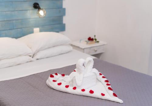  Blue Houses Apartments in Finikounda