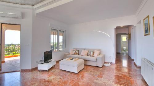 Facilities, Tosal Gros ST by CARLOSFERIEN in Campusos