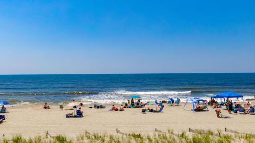 Hypnotic - Ocean Front Home in Holden Beach Holden Beach 