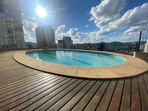 Swimming pool, Flat em Sol Alphaville Hotel & Residence-VLC Stays in Barueri