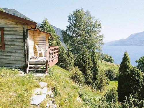 . Two-Bedroom Holiday home in Nordfjordeid 1
