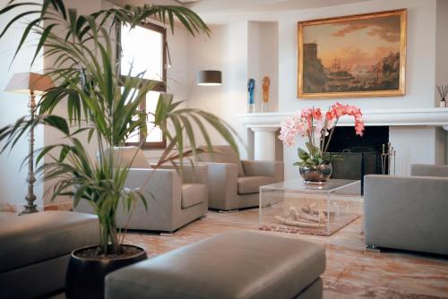avla, Ermitage de l'Oasis & Spa - Cannes Mandelieu in San Peyre