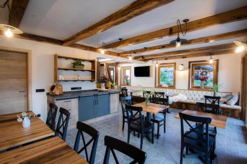 House Troha - Rooms & Apartments 4