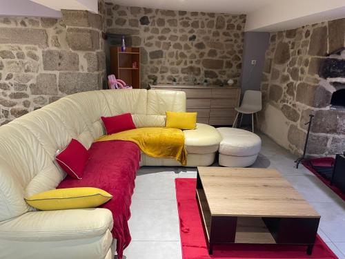 Chez Zaccagnino gîte à louer Peyrat-la-Nonière