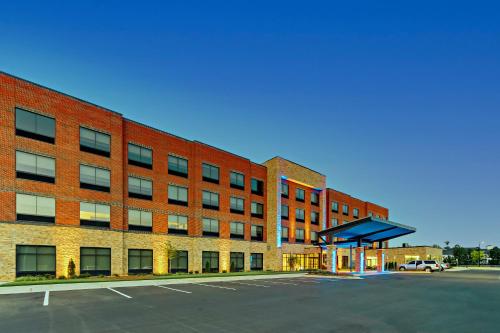 Holiday Inn Express & Suites - Winston - Salem SW - Clemmons, an IHG Hotel