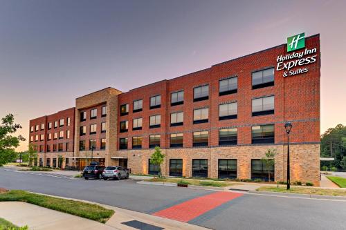Holiday Inn Express & Suites Winston - Salem SW - Clemmons By IHG - 숙소 외관