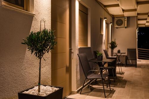 Lighthouse Apartments Lighthouse Apartments