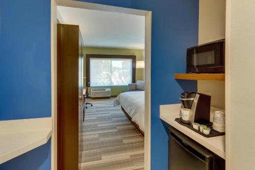 Holiday Inn Express & Suites - Winston - Salem SW - Clemmons, an IHG Hotel