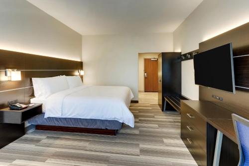 Holiday Inn Express & Suites Winston - Salem SW - Clemmons By IHG