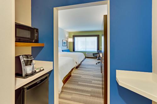 Holiday Inn Express & Suites - Winston - Salem SW - Clemmons, an IHG Hotel