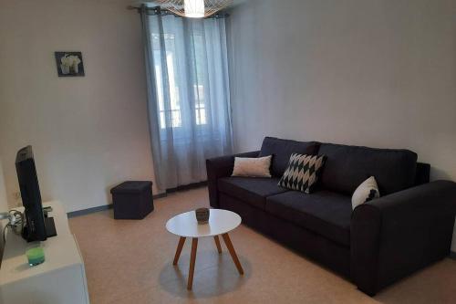 Saint Fortunat sur Eyrieux : Gite 4 a 6 personnes