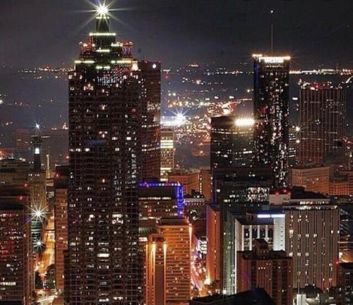 Luxury Condo In Midtown Atlanta