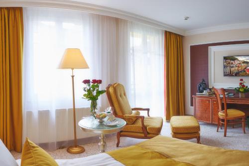 Special Offer - Queen Single Room with Detox Package