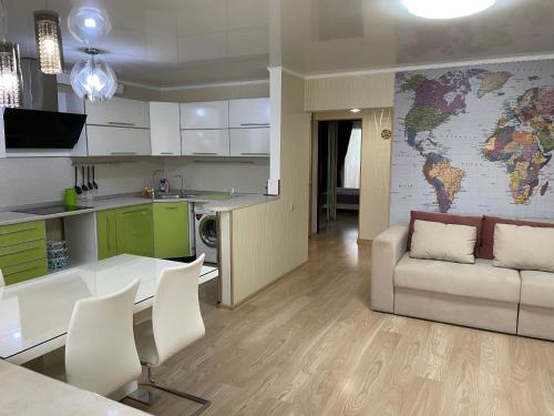 Shared lounge/TV area, Апартаменты Горныи воздух in Kislovodsk