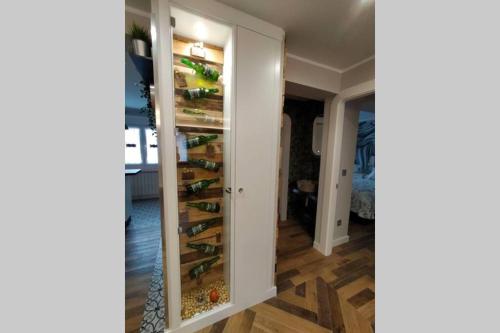 Arte y descanso. Apartamento ubicado al lado del Puerto deportivo, en pleno casco historico-artistic