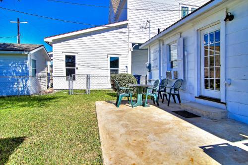 Joys Beach Cottage in Rockport, USA