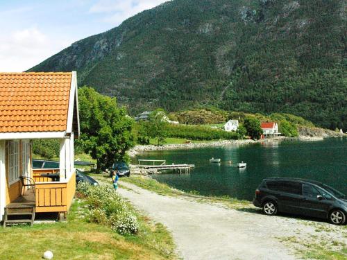 Three-Bedroom Holiday home in Slinde 1 - image 3