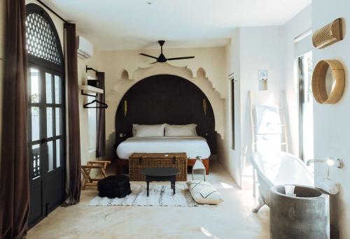 Moroccan vacation home for 16 guests! - image 5