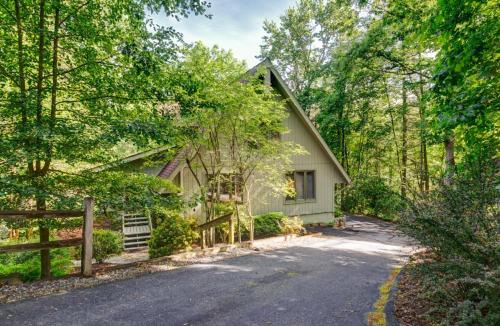 The Oak Lake House on Wanteska