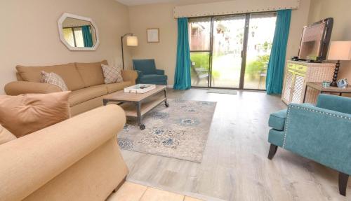 Beachwalk Condo 15-B by Teeming Vacation Rentals - image 6