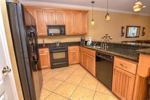 Bella Costa 142 by Teeming Vacation Rentals - image 2