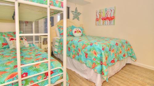 Caprice Resort by Teeming Vacation Rentals - main image