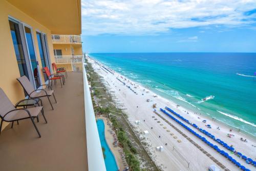 Calypso Resort 1701 by Teeming Vacation Rentals - image 3