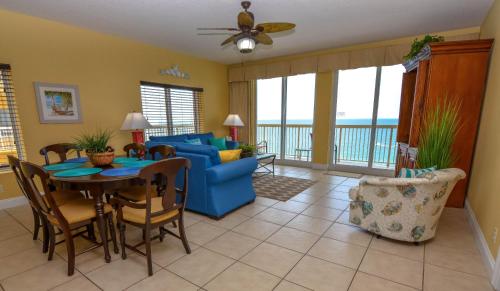 Calypso Resort 1701 by Teeming Vacation Rentals - image 12