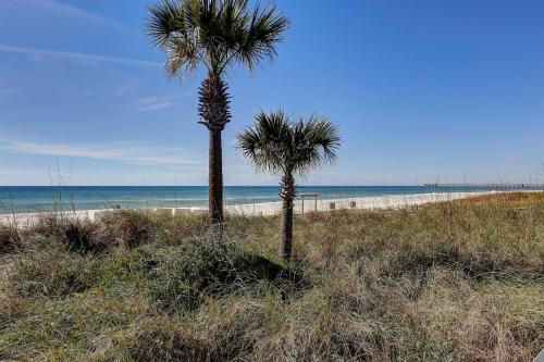 Edgewater by Teeming Vacation Rentals - image 6