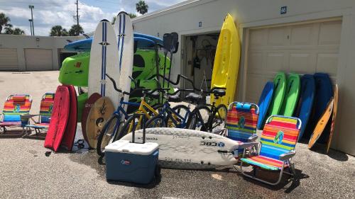 Ebb Tide by Teeming Vacation Rentals - main image