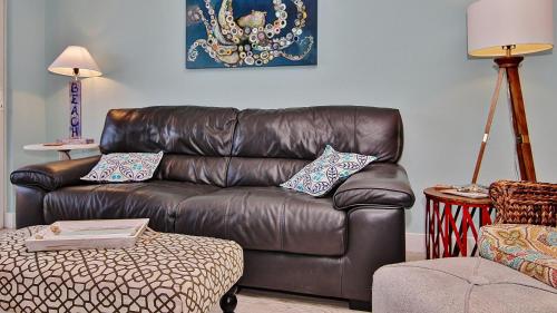 Hamilton House 206 by Teeming Vacation Rentals - image 12