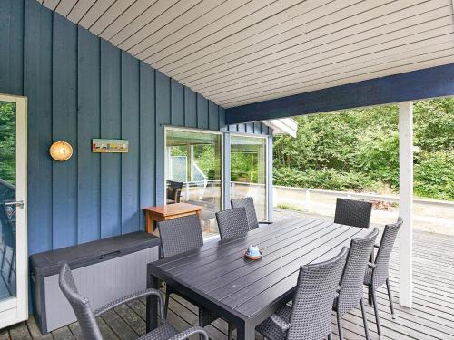 Four-Bedroom Holiday home in Aakirkeby 2 - image 2