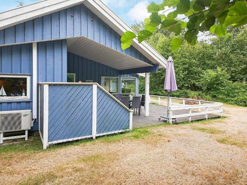 Four-Bedroom Holiday home in Aakirkeby 2 - image 4
