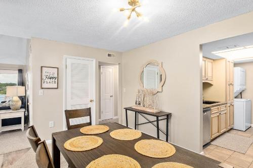 Quail Hollow on the Ocean by Teeming Vacation Rentals - image 11