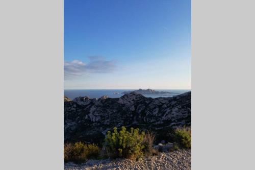 Calanques de Sormiou - Tap to explore photos