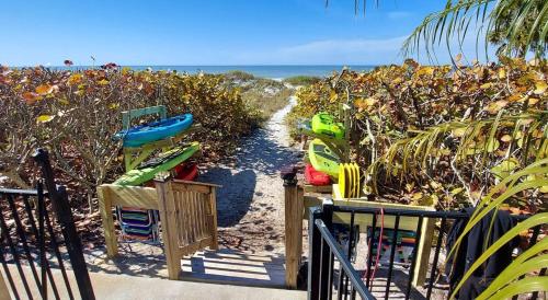On the Rocks by Teeming Vacation Rentals - image 2