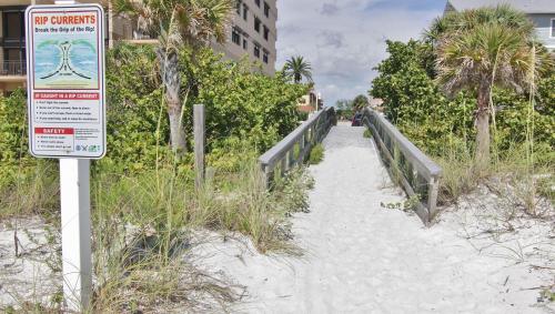 Sea Club by Teeming Vacation Rentals - image 9
