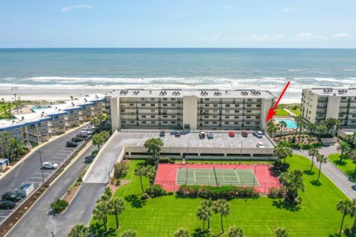 Sand Dollar by Teeming Vacation Rentals - image 7