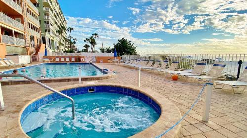 Sand Castle II by Teeming Vacatin Rentals - image 7
