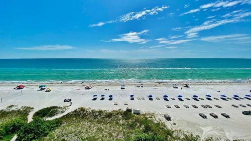Sand Castle II by Teeming Vacatin Rentals - image 8