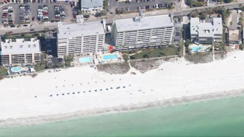 Sand Castle by Teeming Vacation Rentals - image 2